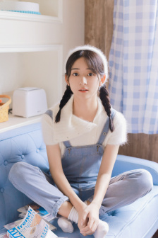 高校老师诱骗女生